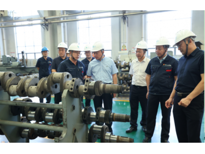 水發(fā)集團(tuán)總經(jīng)理助理、安全總監(jiān)馮建忠一行到勝動集團(tuán)調(diào)研指導(dǎo)